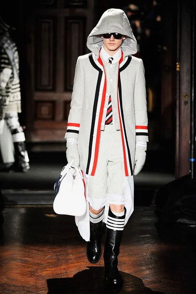 Look 12
